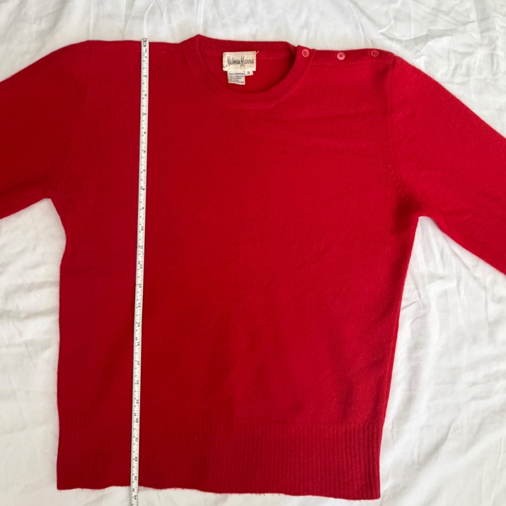 Neiman Marcus Womens Red 100% Cashmere Button Shoulder Crew Neck Sweater S - Picture 4 of 9